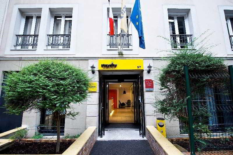 Staycity Aparthotels Paris Gare De L'Est Εξωτερικό φωτογραφία